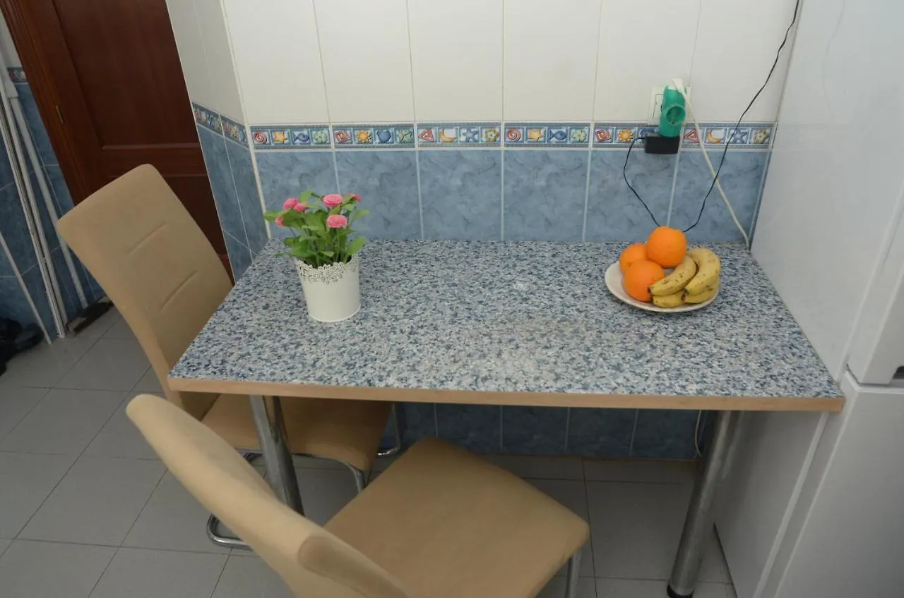 Habitacion Grande Con Terraza Privada, Malaga Centro Homestay